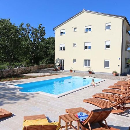 Apartments Bellator シロ エクステリア 写真