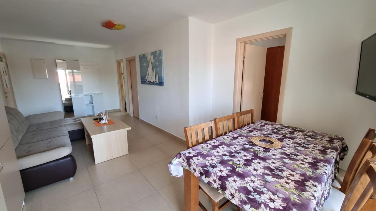 Apartments Bellator シロ エクステリア 写真