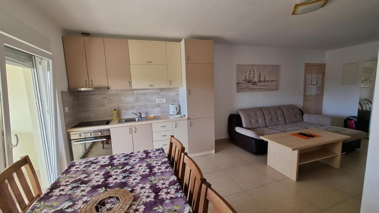 Apartments Bellator シロ エクステリア 写真
