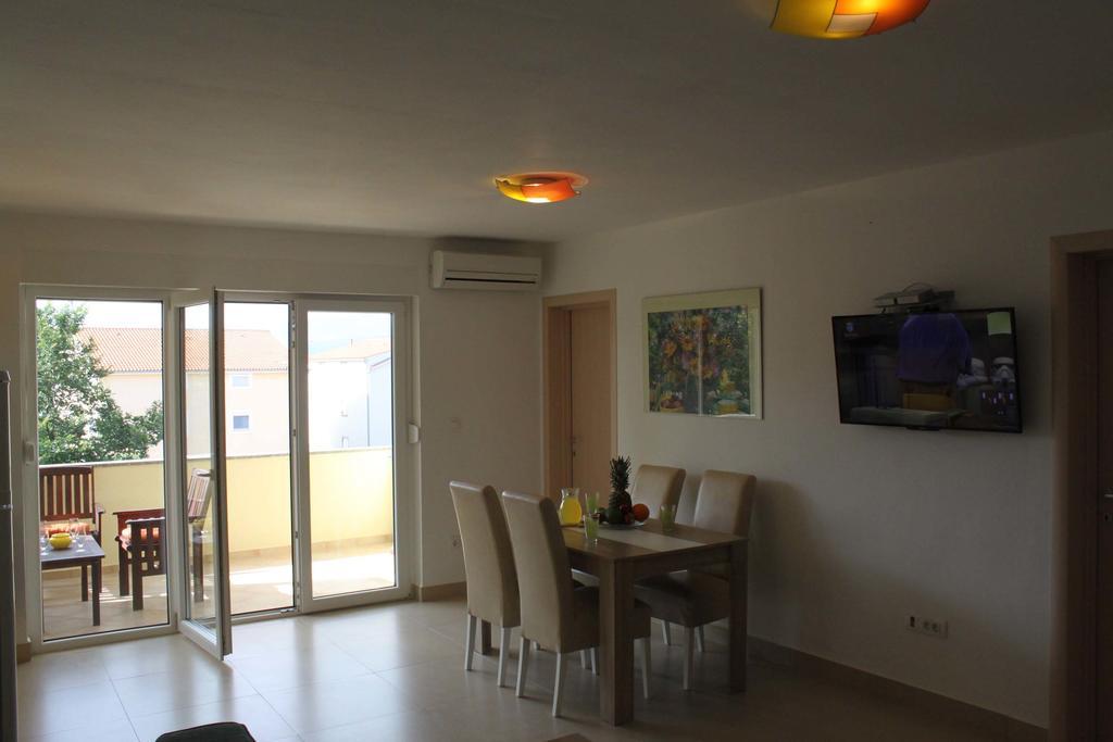 Apartments Bellator シロ エクステリア 写真