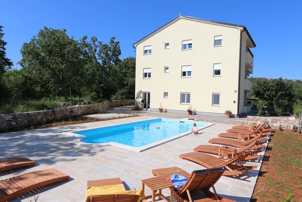 Apartments Bellator シロ エクステリア 写真